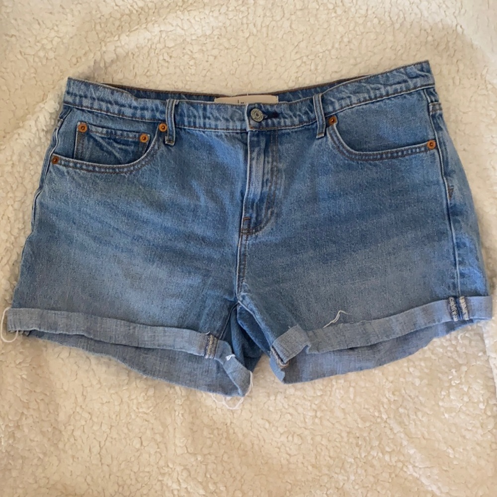 Gap slim boyfriend shorts sz 30